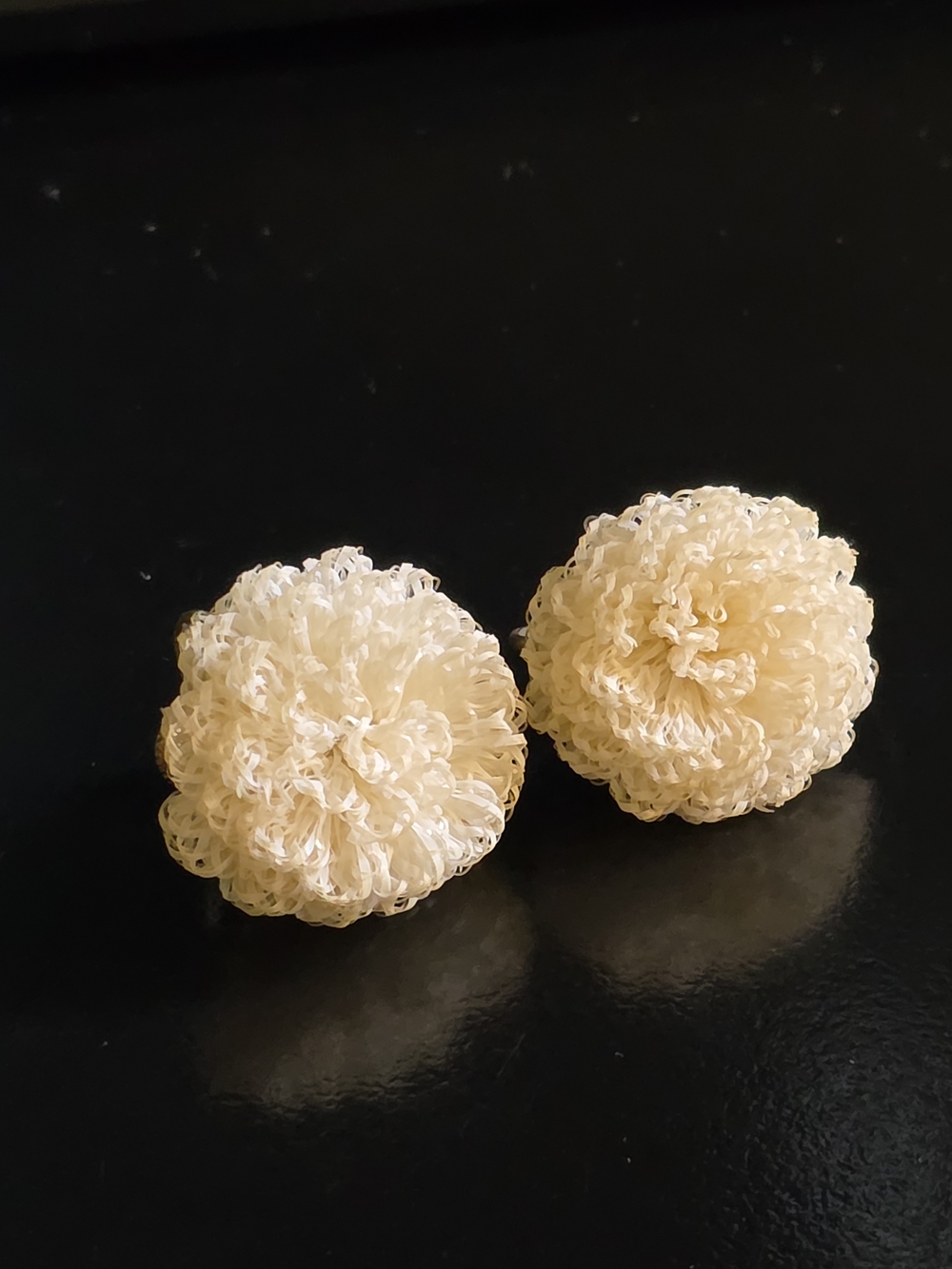 Vintage Lace layered Cream/beige flower clip on earrings Glam 50s